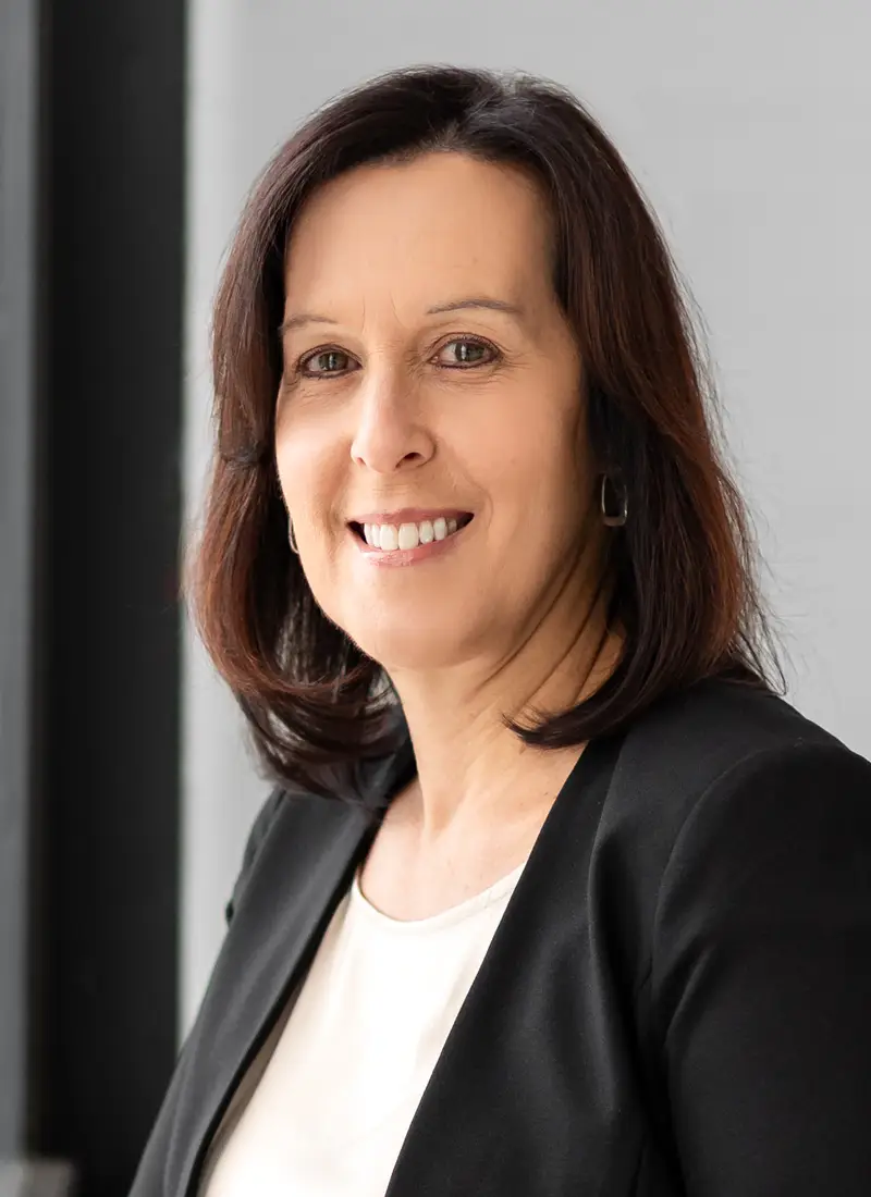 Beth Lapp – Lending Paralegal